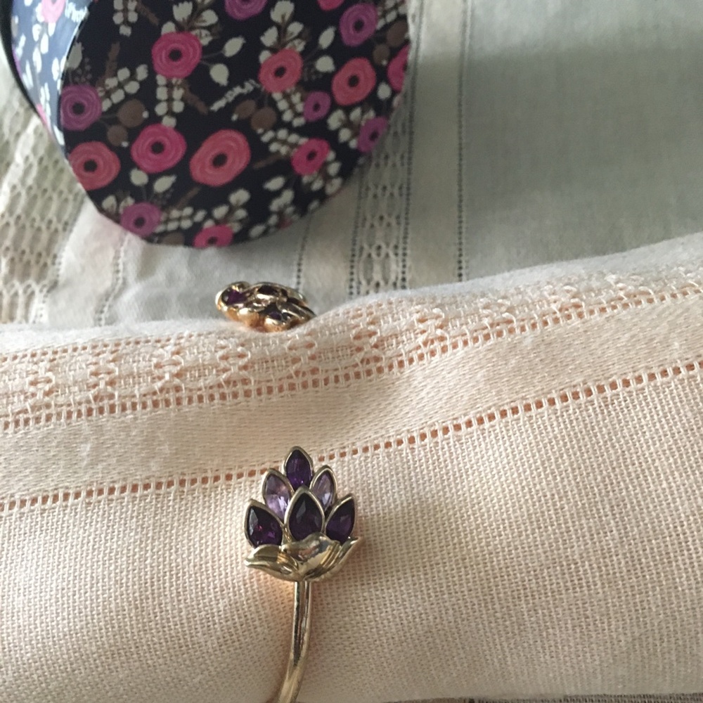 Lotus flower bracelet